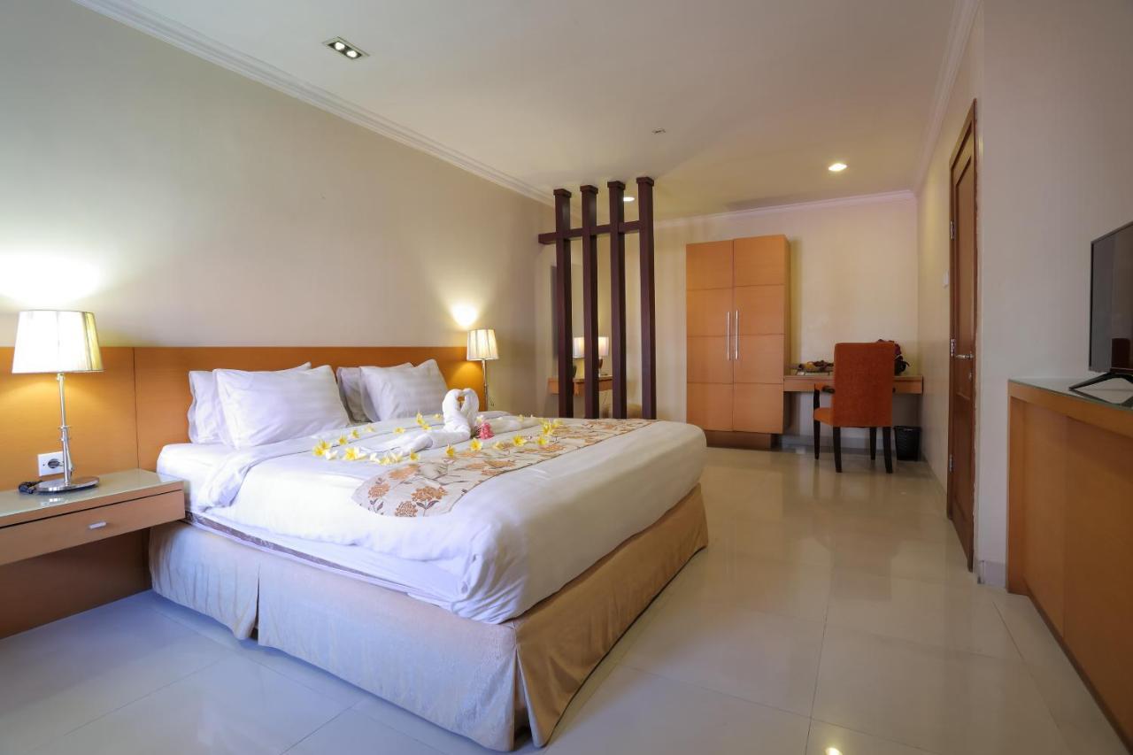 Country Heritage Hotel สุราบายา ภายนอก รูปภาพ