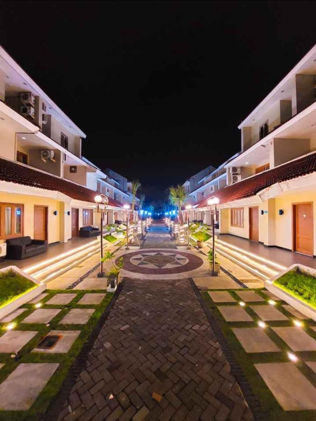 Country Heritage Hotel สุราบายา ภายนอก รูปภาพ