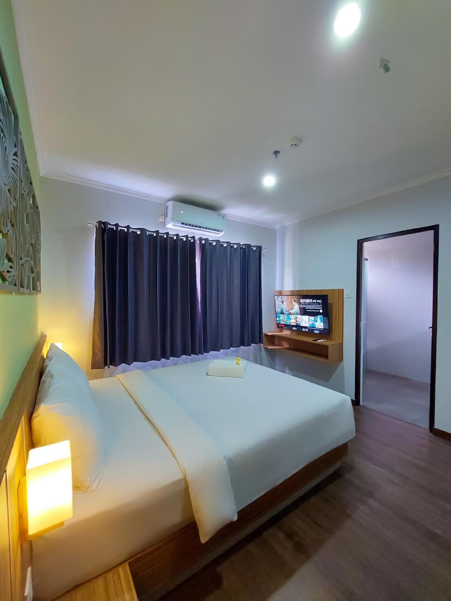 Country Heritage Hotel สุราบายา ภายนอก รูปภาพ
